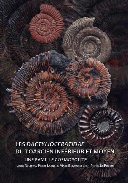 Les Dactylioceratidae du Toarcien Inférieur et Moyen: Une Famille Cosmopolite [The Dactylioceratidae of the Lower and Middle Toarcian: A Cosmopolitan Family]