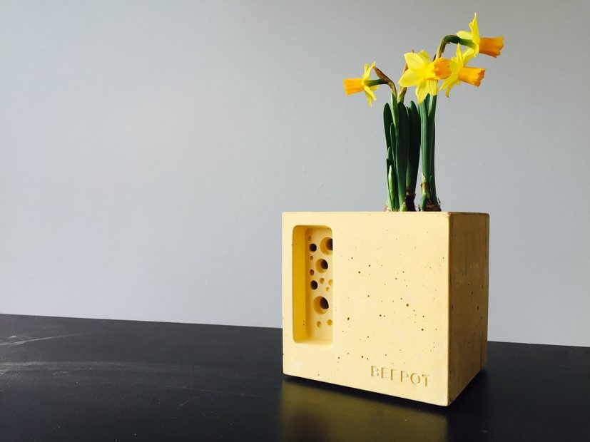 BeePot Mini Bee Hotel